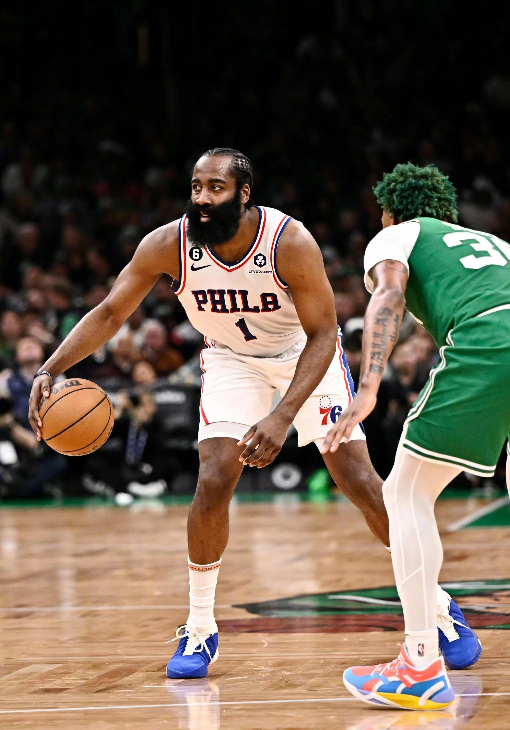 沃尔夫斯堡客场作战，拼尽全力争取胜利，气势如虹