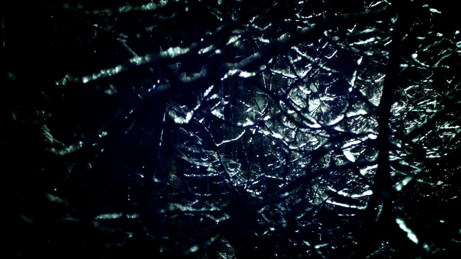 足球双星夜，英格兰完胜洪都拉斯，亚洲铁卫金玟哉迎里程碑荣耀