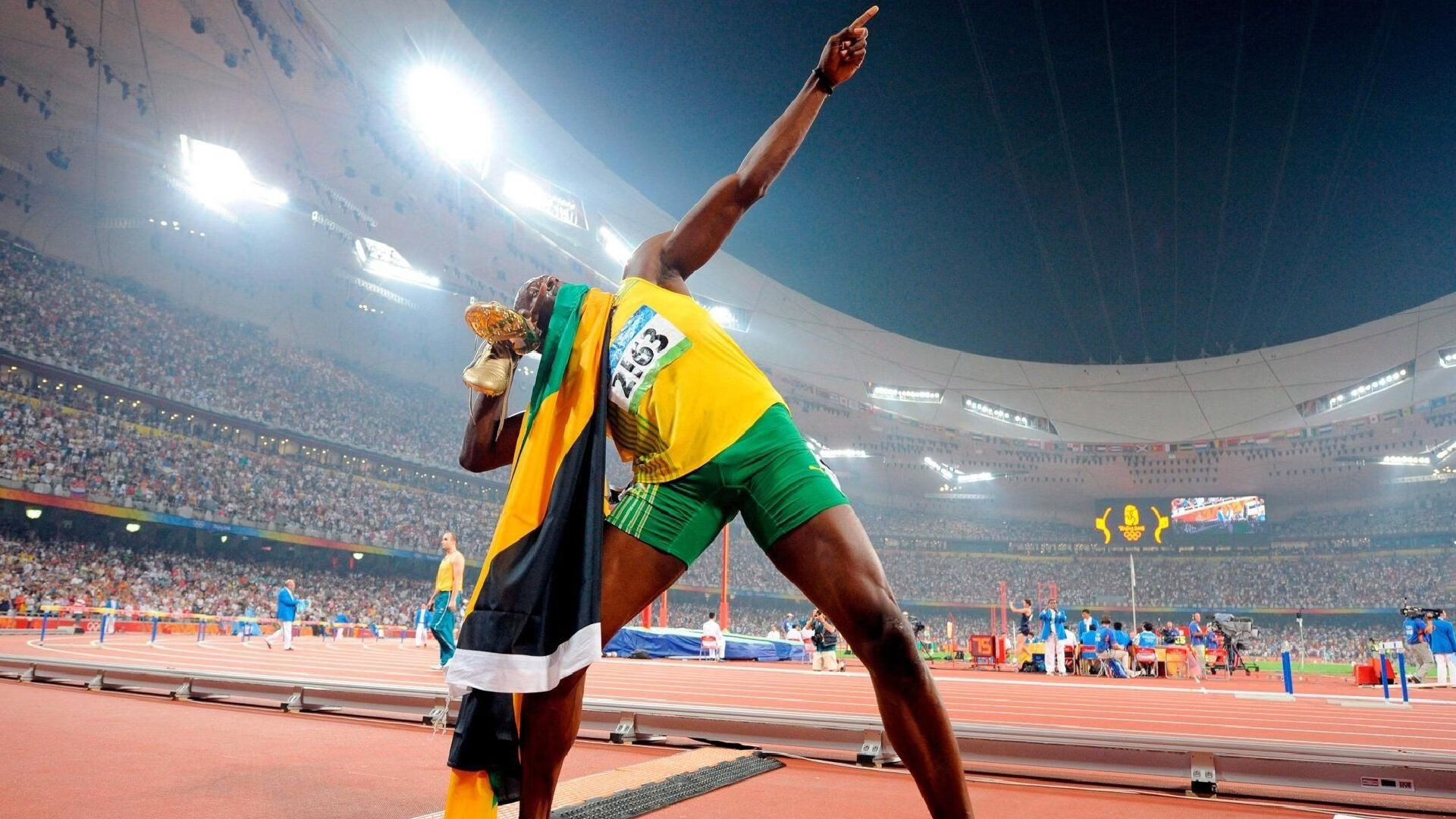 猛龙横扫黑森林,欧冠乱入篮球场?杰伦·格林上演跨界接管的魔幻现实