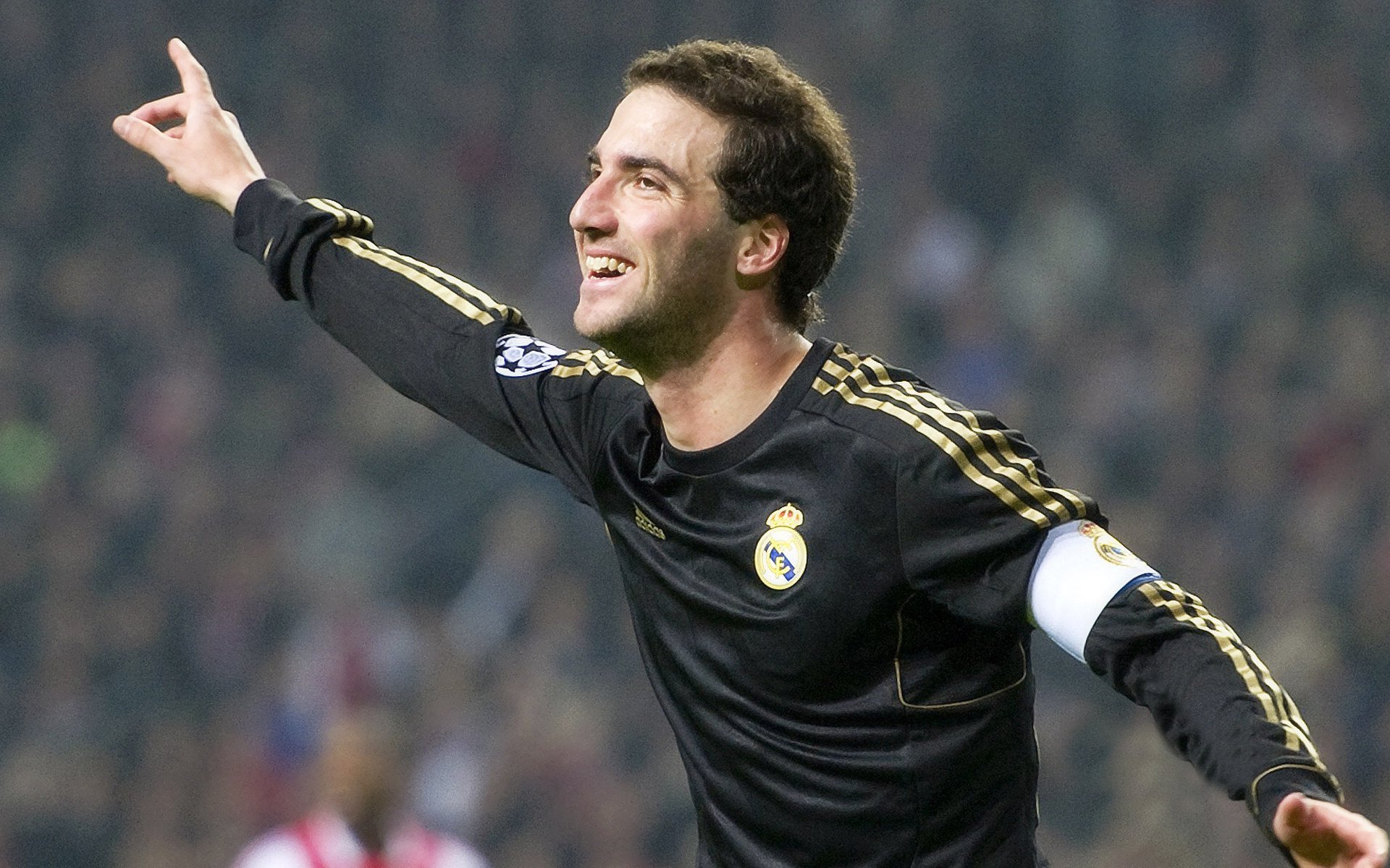 武切维奇主宰焦点之战，公牛力克马刺，中锋用全能表现宣告回归